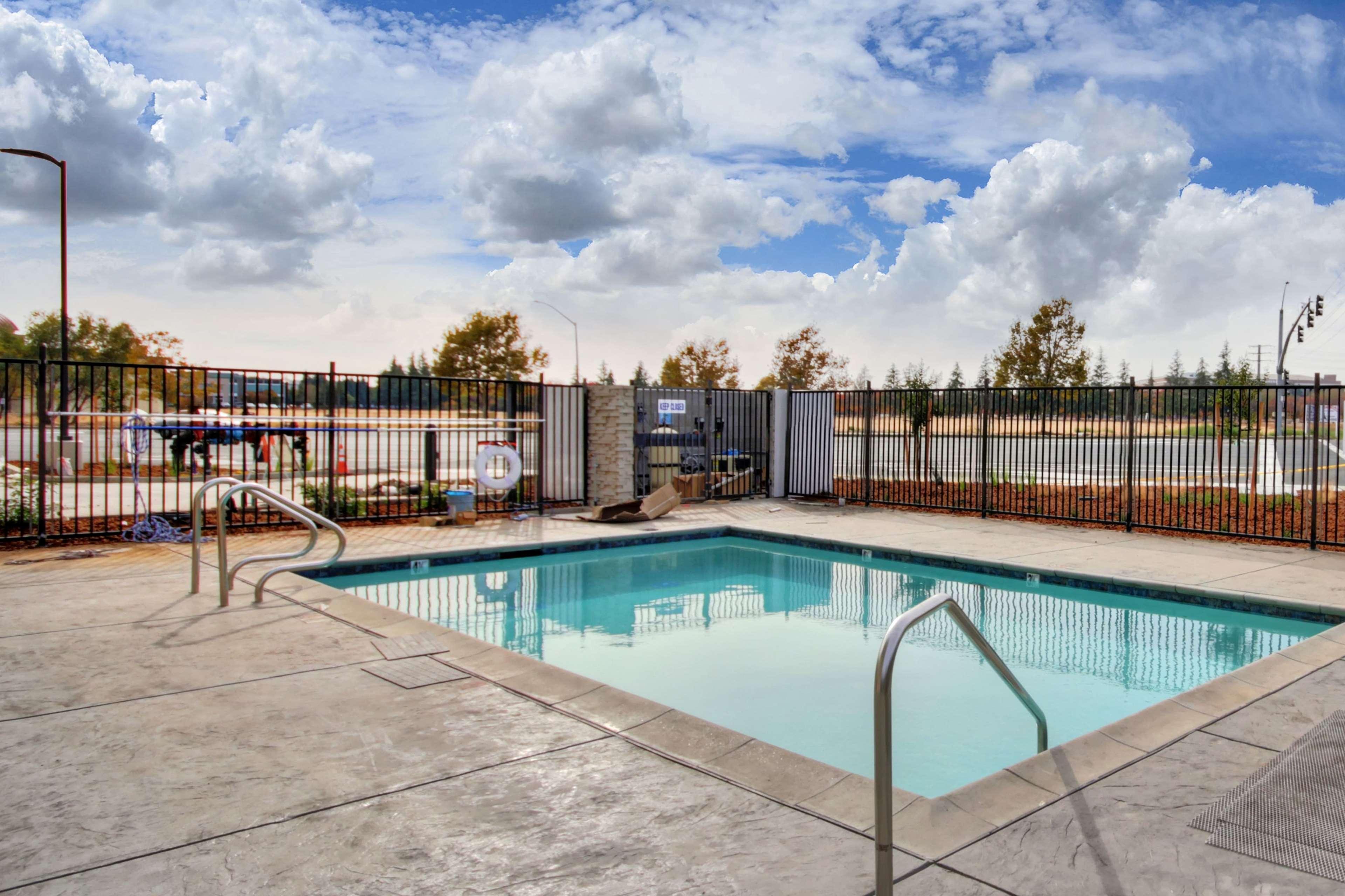 Wyndham Garden Sacramento Airport Natomas Hotel Ngoại thất bức ảnh